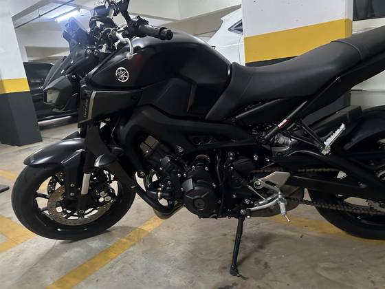 YAMAHA MT-09 